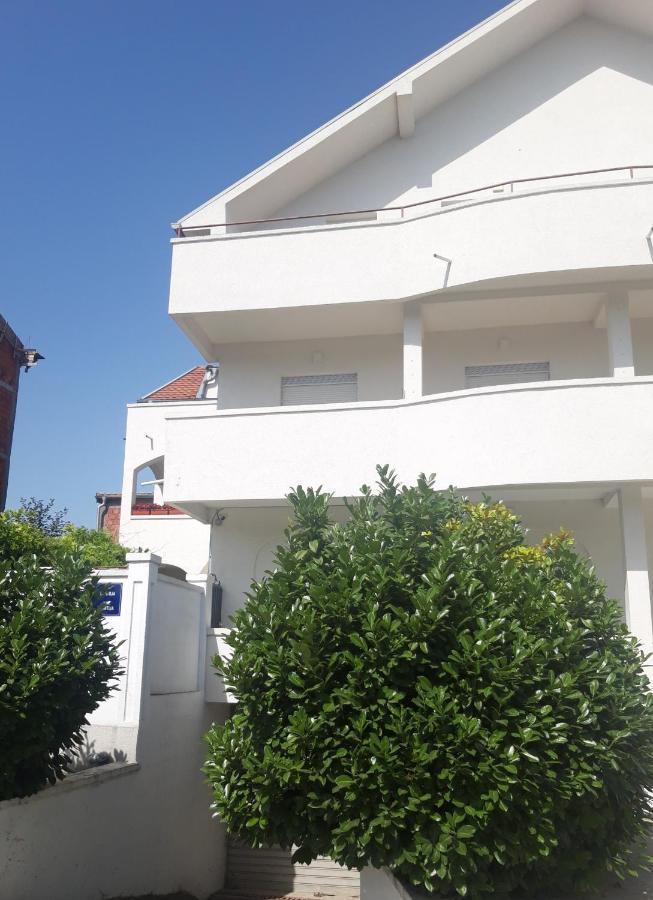 Lilishouse Prenociste Apartment Beograd Ngoại thất bức ảnh